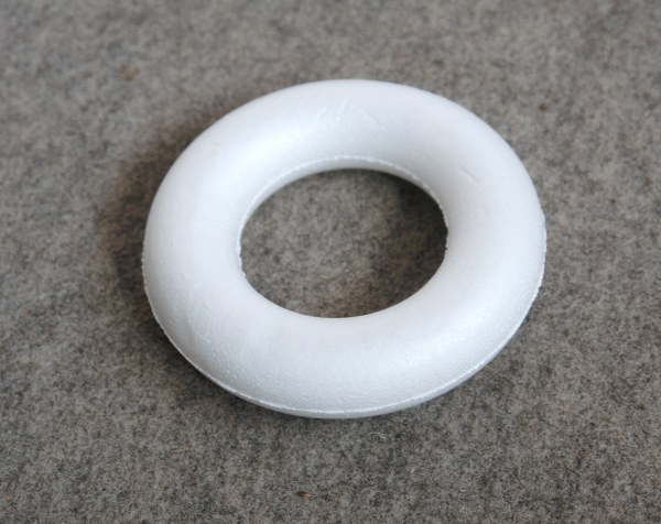 Polystyrenový kroužek pr. 10 cm