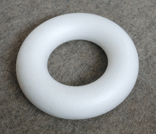 Polystyrenový kroužek pr. 28 cm